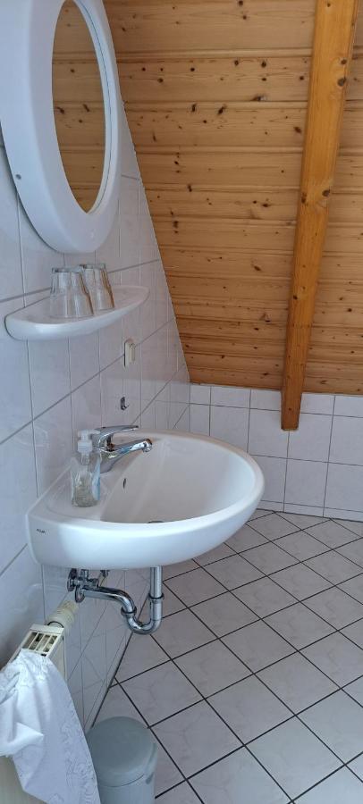 B&B Talstation Ferienwohnung Fuer 2 Personen Horselberg-Hainich المظهر الخارجي الصورة